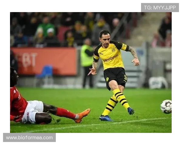 哈兰德持续提升场均进球数据，助力球队全力冲击冠军荣耀