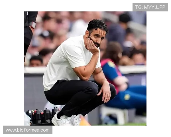 B费加盟曼联即成转折点：战术角色与比赛影响力解析